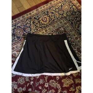 Black And White Nike Golf/tennis Skirt Size Small